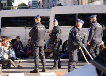 Greta Thunberg, Brüksel'de Gözaltına Alındı