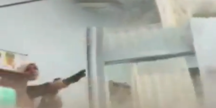 Hastaneyi pompalı tüfekle bastı: “Kalbime ateş etmeniz lazım”