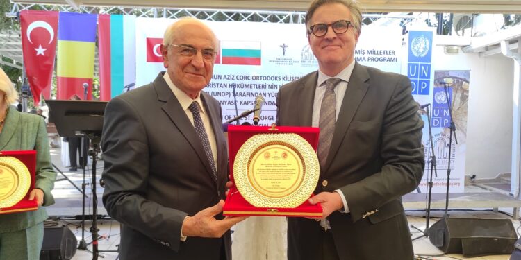 Hatay’da yıkılan iki kiliseyi Romanya ve Bulgaristan restore edecek