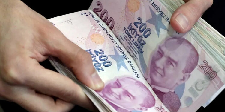 Her iki banknottan biri 200 TL oldu