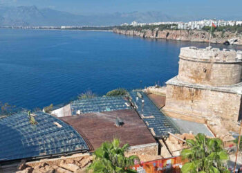 Hıdırlık Kulesi Seyir Terası Büyük Oranda Bitti