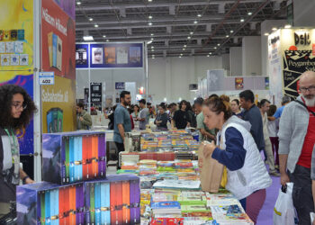 İZKİTAP-4. İzmir Kitap Fuarı Başladı