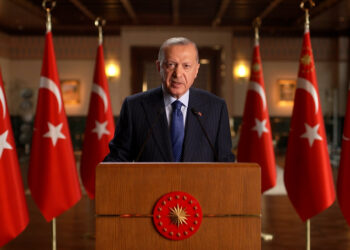 İl ve İlçe Kongrelerine Gönderdi! Cumhurbaşkanı Erdoğan'dan 'Yenilenme' Mesajı