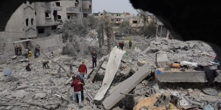 İsrail Cibaliya'da Bir Evi Bombaladı: Ölü ve Yaralılar Var