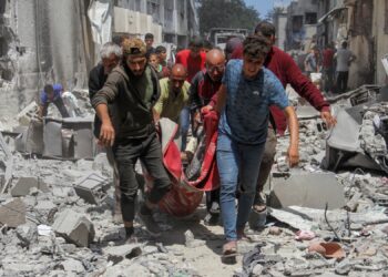 İsrail, Filistinlilerin sığındığı BM okulunu vurdu; 22 ölü, onlarca yaralı