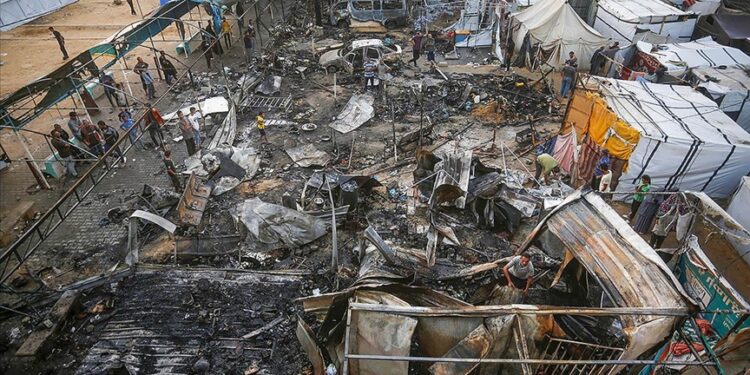 İsrail ordusunun Gazze’ye düzenlediği saldırılarda son 10 günde 487 kişi hayatını kaybetti