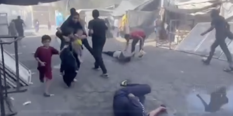 İsrail yine Gazze’de çadır kenti bombaladı