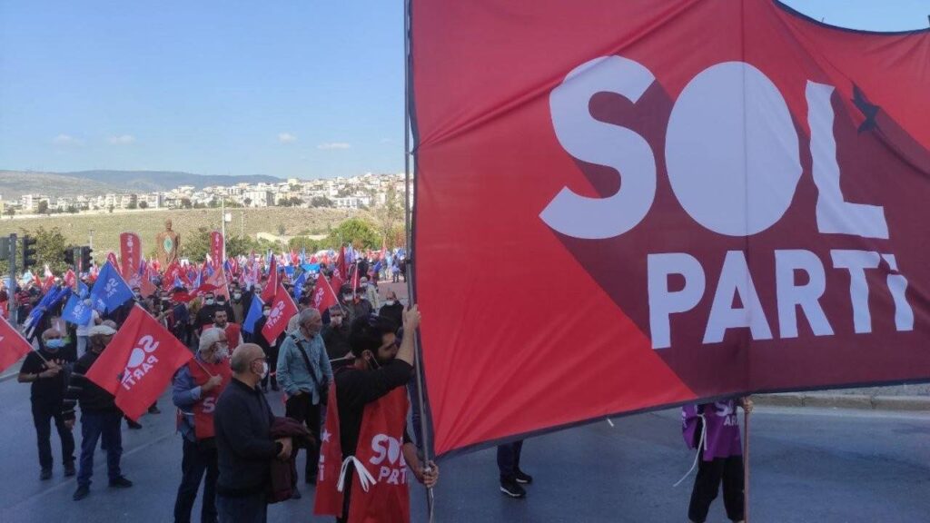 İstanbul SOL Parti'den Ahmet Özer'in gözaltına alınmasına tepki: Bu saldırıyı durduracağız