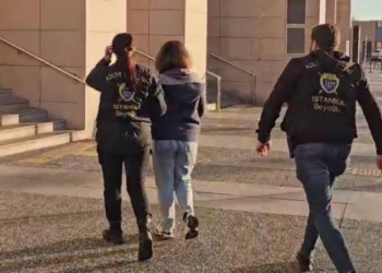 İstanbul'da Alzheimer hastasını gasbettiği iddia edilen muhtara gözaltı!