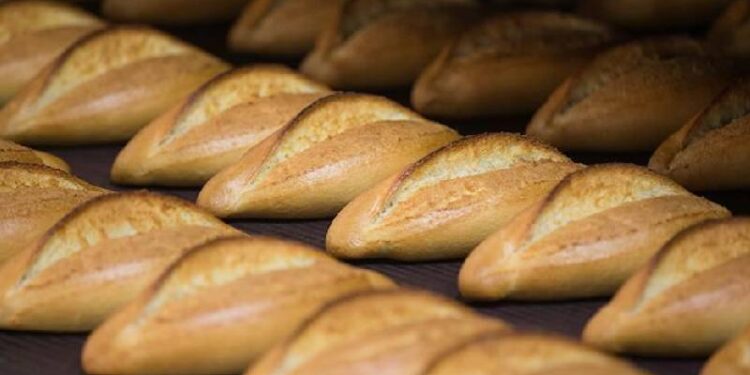 İstanbul'da ekmek 15 TL oluyor