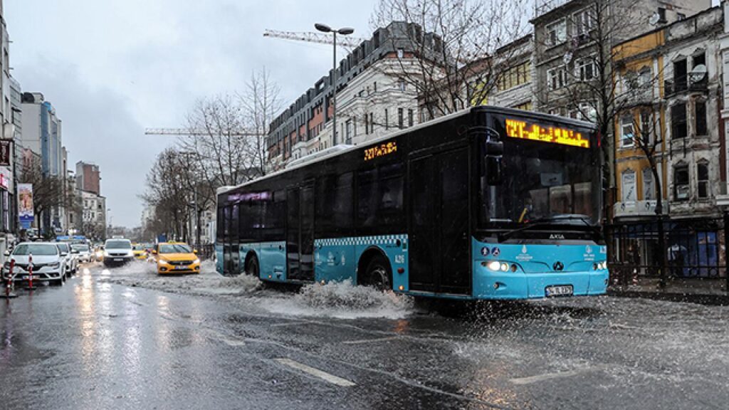 İstanbul’da özel halk otobüsleri kontak kapatıyor