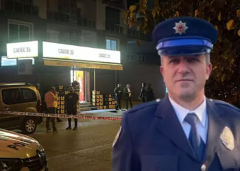 İzmir’de iki grup arasında silahlı kavga: Polis memuru hayatını kaybetti