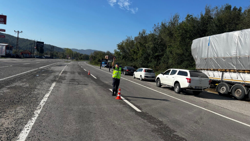 Jandarma Ekiplerinden Trafik Denetimi