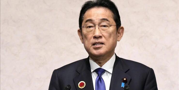 Japonya başbakanı, kabinesiyle birlikte istifa etti