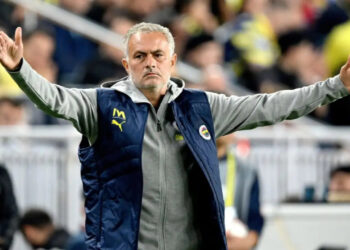Jose Mourinho, Manchester United Maçı Öncesi Sol Bek Kararını Verdi
