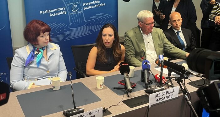 Julian Assange raporunun yazarı AKPM vekili Sunna Ævarsdottir’den Türkiye vurgusu