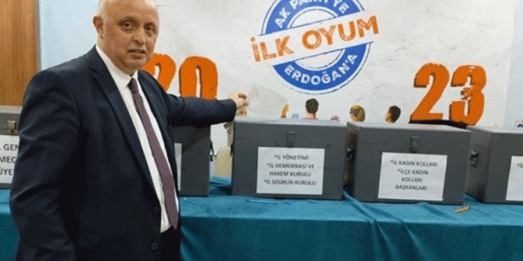 KYK yurdunda öğrencilere domuz eti yedirildi: Yemek şirketinin sahibi AKP’li çıktı