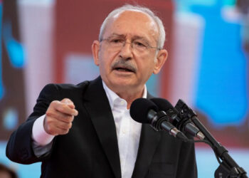 Kılıçdaroğlu: “CHP, tarihsel kimliğine uygun olarak görevini yerine getirmelidir”