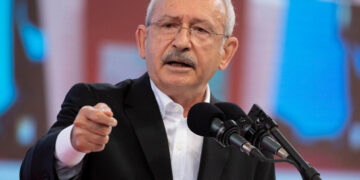 Kılıçdaroğlu: “CHP, tarihsel kimliğine uygun olarak görevini yerine getirmelidir”