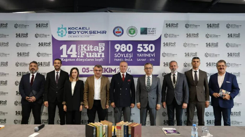 Kocaeli Kitap Fuarında "Bir Yürüyüşün Öyküsü" Gösterisi Düzenlendi