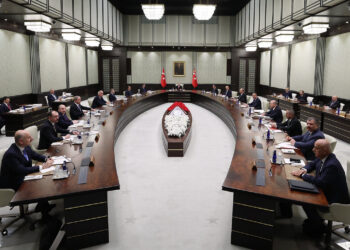 Kulis: Genel başkan yardımcıları kabineye kaydırılabilir