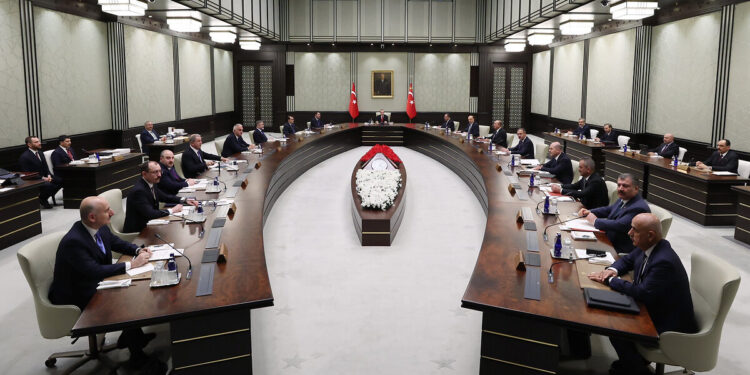 Kulis: Genel başkan yardımcıları kabineye kaydırılabilir