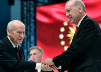 Kulisleri hareketlendiren Öcalan çıkışının ardından gelen iddia; "Erdoğan, Bahçeli’yi tebrik etti"