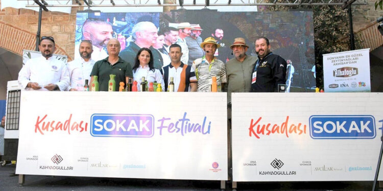 Kuşadası Sokak Festivali Başlıyor