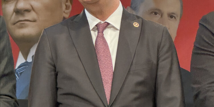 MHP Genel Başkan Yardımcısı Kayseri'de Tanıtım Toplantısında Konuştu