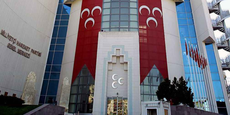 MHP'de İstifa Dalgası! Burdur'da MHP'nin 8 İlçe Başkanı İstifa Etti