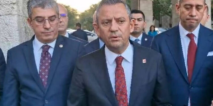 Meclis’te ‘İsrail Tehdidi’ Oturumu: Özgür Özel'den İlk Açıklama!