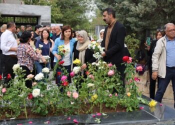 Mehmet Uzun mezarı başında anıldı