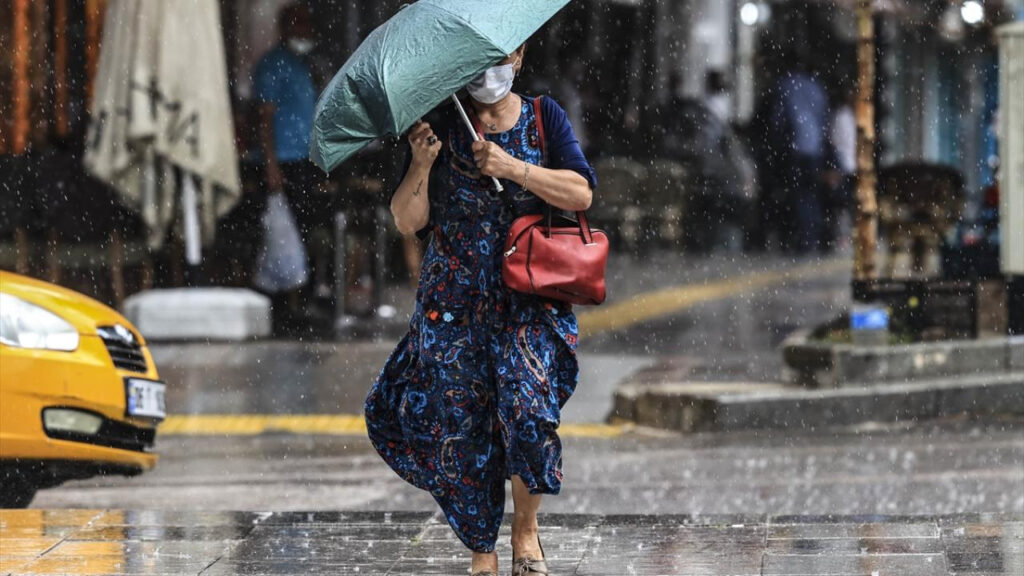 Meteoroloji Alarm Verdi... Sağanak Çok Sert Vuracak!