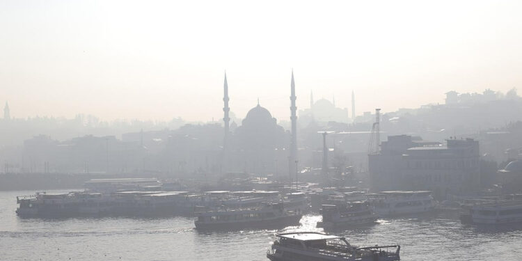 Meteoroloji Uyardı: Sıcaklıklar Artıyor, Puslu Havaya Dikkat