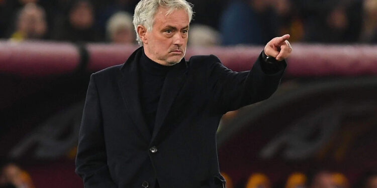 Mourinho Biletini Kesti: Yerine Gelecek İsim Bile Hazır