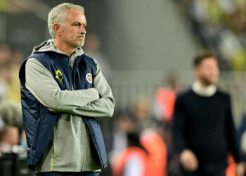 Mourinho'dan Gazetecilere Tepki! 'Türkiye'ye İşimi Öğrenmeye Geldim Sanırım'