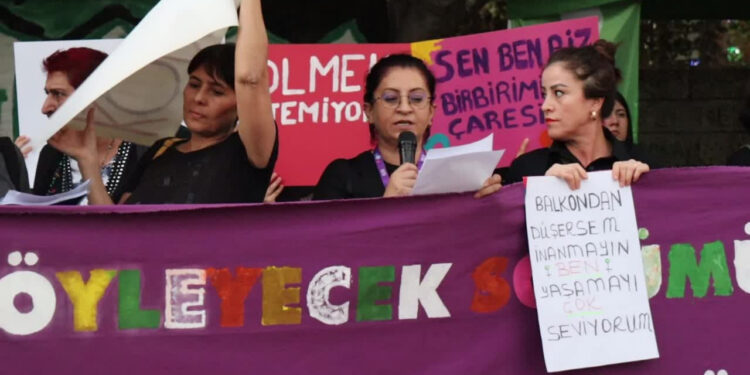 Muğla'da Kadın Cinayetleri için Protesto Yapıldı