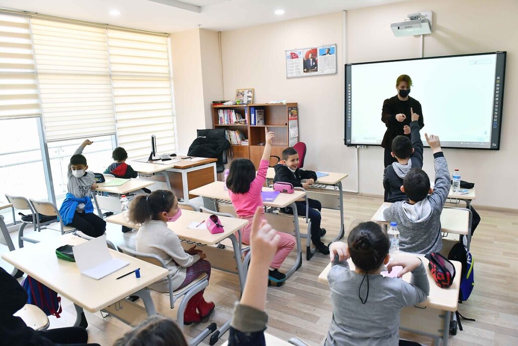 Öğretmenlik Meslek Kanunu Teklifi yasalaştı