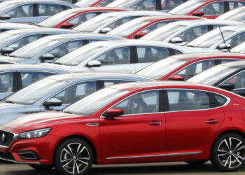 Otomobil Fiyatları Düşecek Mi? Sektör Uzmanı Açıkladı