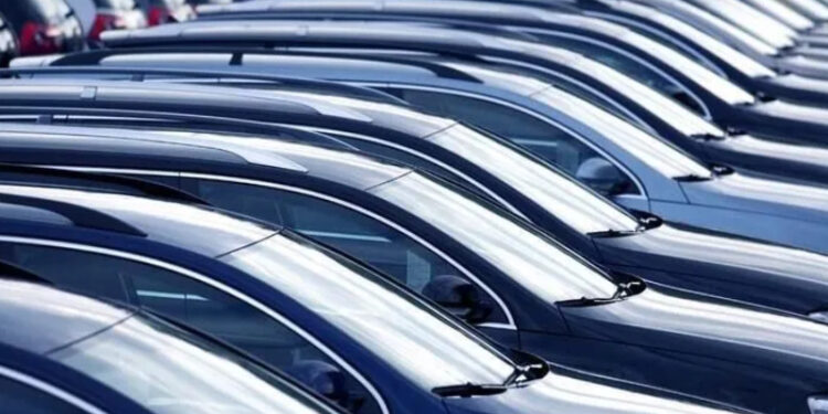 Otomobil ve hafif ticari araç pazarı eylül ayında yüzde 11,6 daraldı
