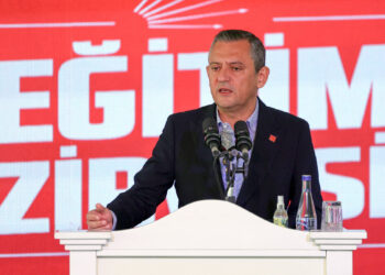 Özgür Özel'den 'Yenidoğan Katliamı'na Karışan CHP'liye Rest: Onu Partide Tutan Şerefsizdir, Namussuzdur