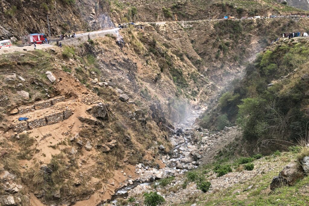 Pakistan’da intihar saldırısı; 8 kişi hayatını kaybetti