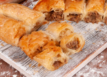 Sarıyer Börekçisi de 'Kara Liste'ye Girdi! O Yediğimiz Kıyma Değilmiş...