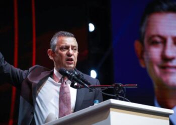 Selvi: Özgür Özel’e operasyon çekiliyor, arkasında iki isim var
