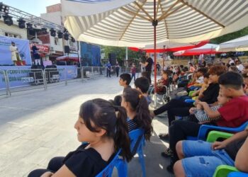 Şemrex’te çocuklar Kürtçe tiyatro ile eğlendi