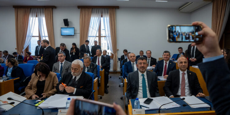 TBMM'de Savunma Sanayi ve Ekonomik Düzenlemeler İçin Görüşmeler Yapıldı