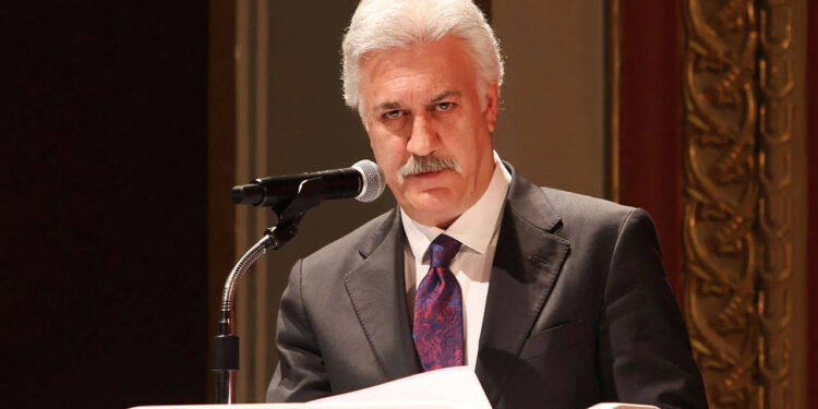 Tamer Karadağlı'dan İki Sanatçıya Tehdit! 'Van'ı Dağıtırım, Sizi Sürerim'