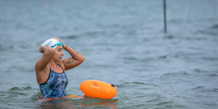 Tarihi Başarı: Ultra Maraton Yüzücüsü Bengisu Avcı, Molokai Kanalı'nı Geçti