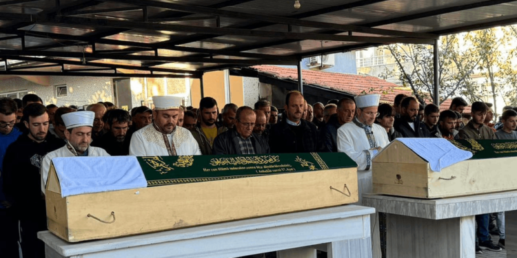 Tekirdağ'da Katliam Gibi Kaza... Son Yolculuklarına Uğurlandılar