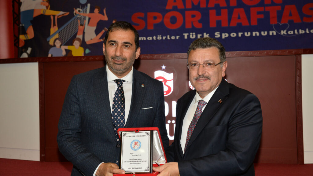 Trabzon'da "En İyi Spor Adamı" Seçildi